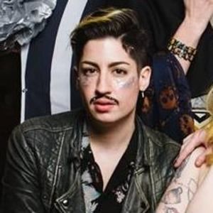 Meet your Posher, Hank